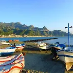 Szálloda Sporting Baia Giardini Naxos