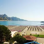 Hotel Sporting Baia 4*