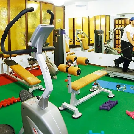 Hotel Sporting Baia 4*