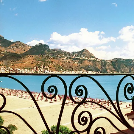 Sporting Baia Giardini Naxos